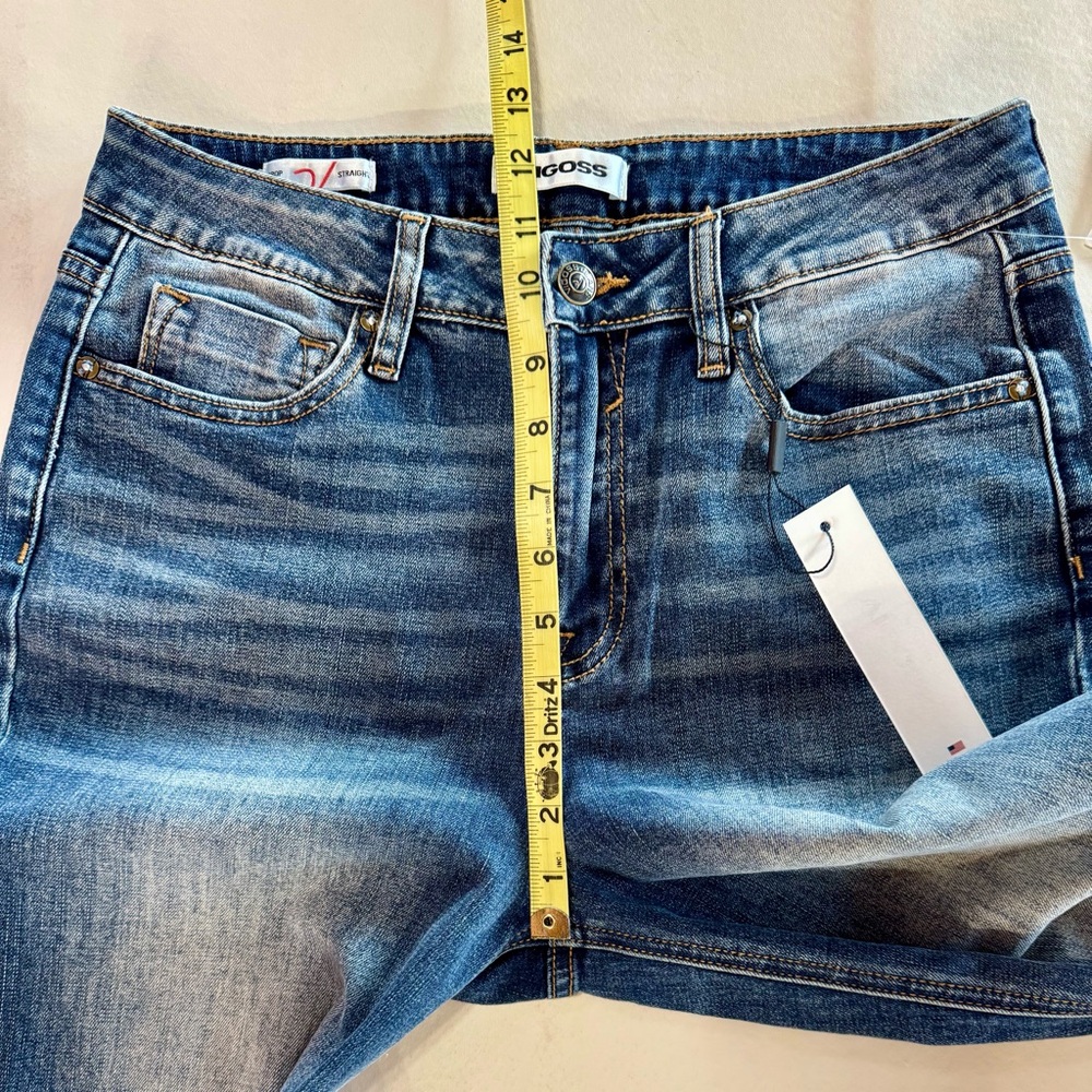 VIGOSS Stevie Crop Straight Raw Hem Jeans (28) - Picture 9 of 16